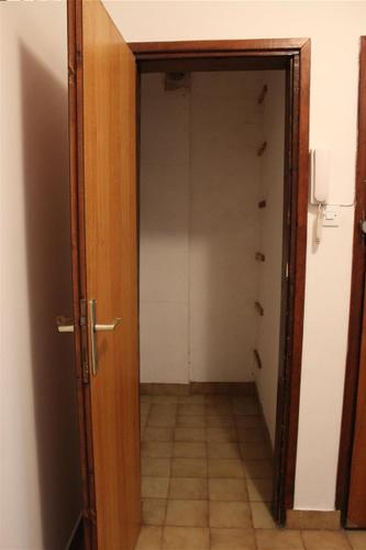 Izdaje se nenamješten trosoban stan - 103 m2