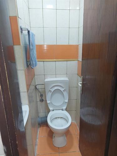 Izdavanje trosoban prazan stan Blok 5