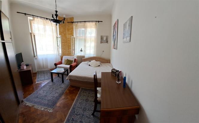 Izdajem sobu