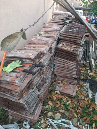 Tigla kikinda 333 preko 1000 komada,gravulje,nestoi i letve 