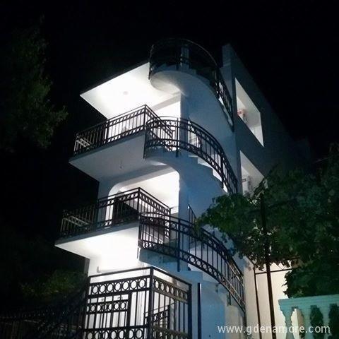 Apartmani LIRA