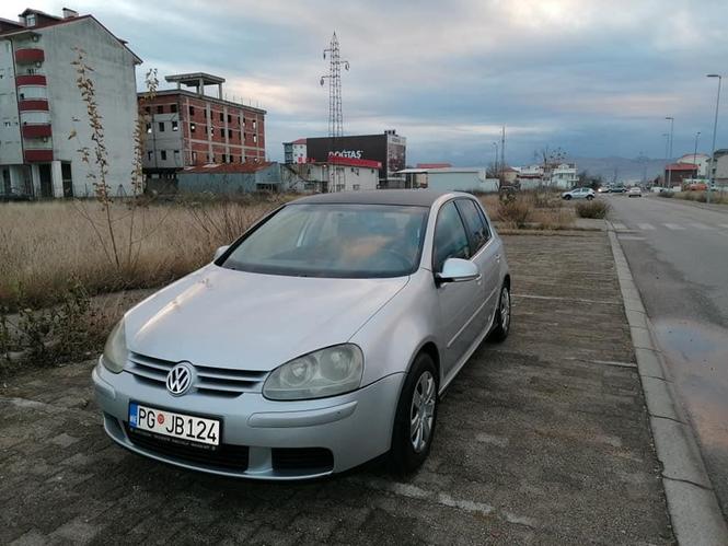 Golf 5 1.9 tdi 77 kw 2004 god