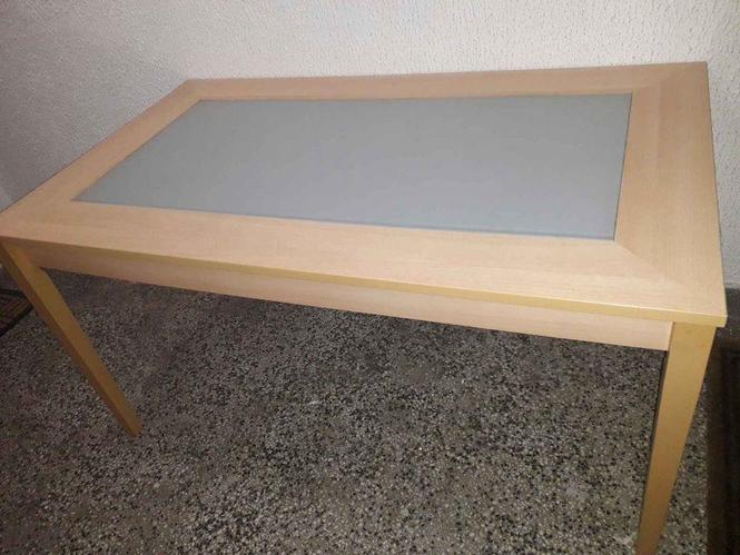 Prodajem sto 25 eura. 068315898