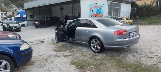 Audi a8