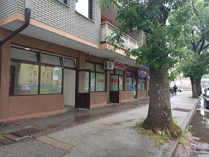 Izdajem poslovni prostor Doboj