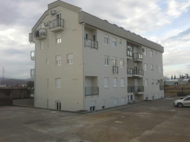 Nov dvosoban stan 46.5m2, iza Hemomonta-Zabjelo