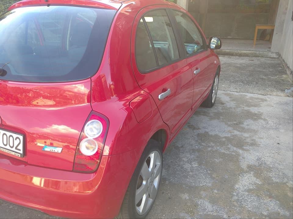 Prodajem-Nisan-Mikru-1-5dci