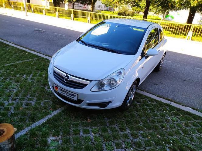 Opel CORSA D  1.4 BENZ  2009 GOD