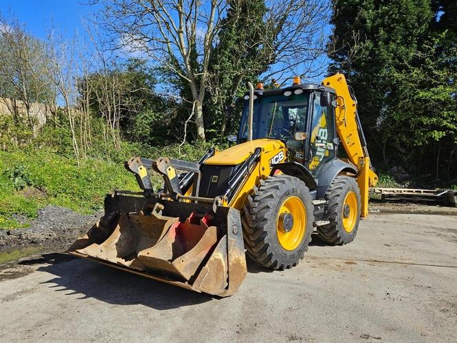 2018 Rovokopač JCB 4CX PRO