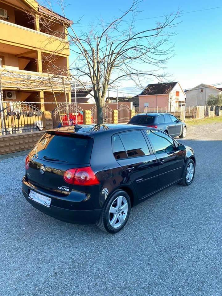 Wv-Golf-5-1-9-TDI-77-kw-BlueMotion-2008-God