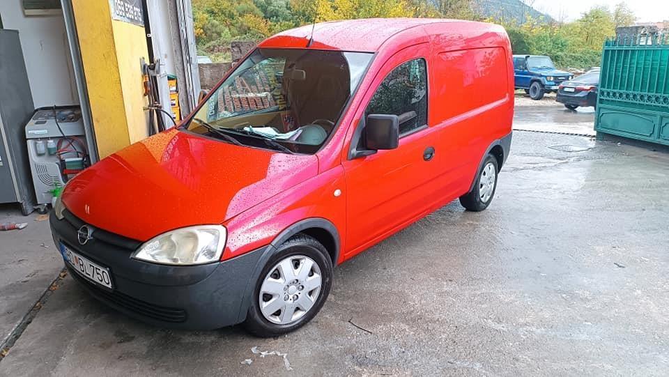 Prodajem-opel-combo-1-3-cdti-55-kw-2010-godiste