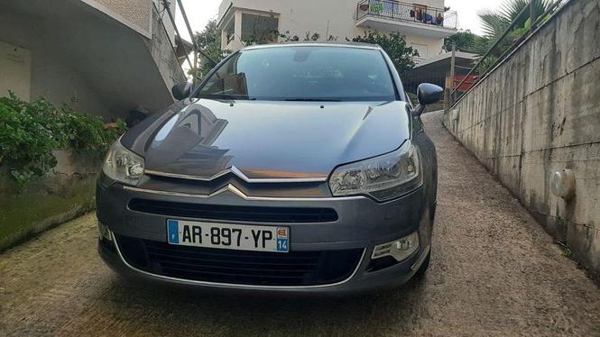 Citroen c5 1.6 hdi 2010 god
