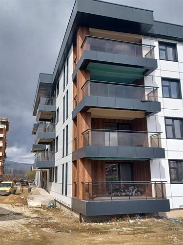 aluminski stakleni i nadvorashni ogradi