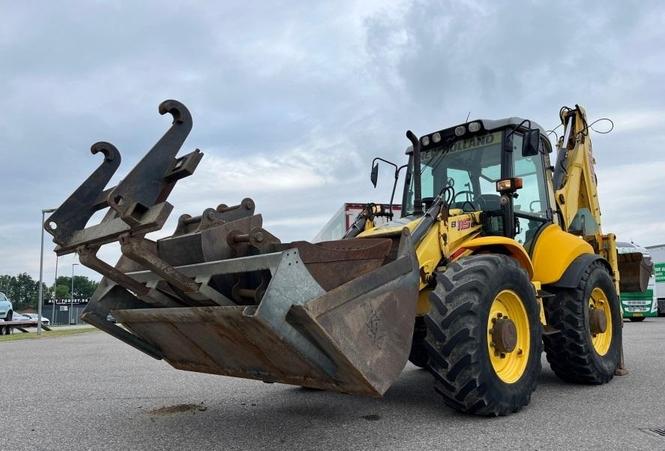 2011 Rovokopač New Holland B115B