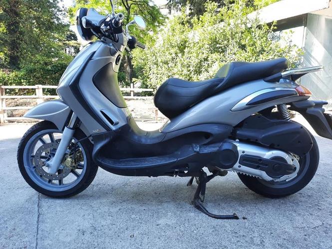 Piagio beverli cruser 500