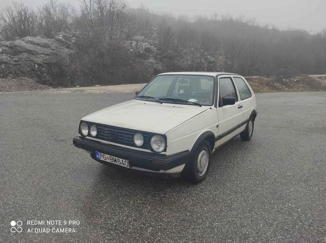 Golf 2 
067666073