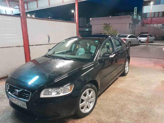 Prodajem Volvo S 40 2.0 D