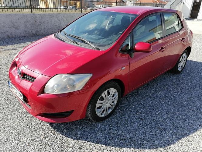 Tojota Auris 1.4 dizel