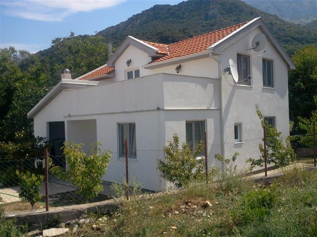 Kuca od 145m2 u Bar, dobre vode
