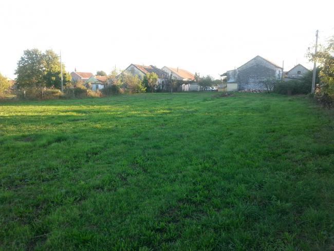 Plac od 7000m2 u Podgorica, Mahala
