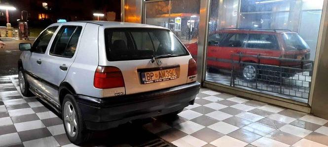 Prodaje se golf 1.9 suvi dizel