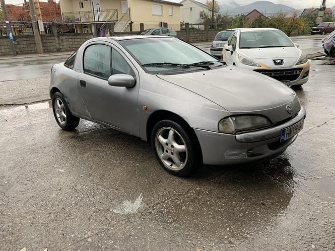 Opel tigra 1.6 benzin