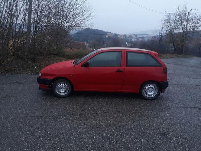 Seat ibiza 1.4 benzin plin 96 god