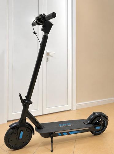 PRODAJEM **NOV** ELEKTRIČNI TROTINET OOKTEK V10 PRO