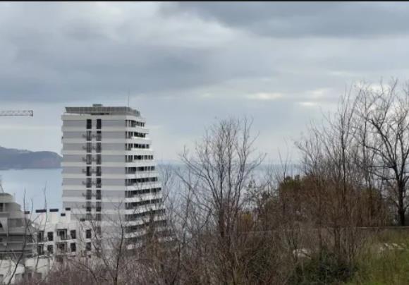 Garsonjera u kompleksu sa bazenom, Becici