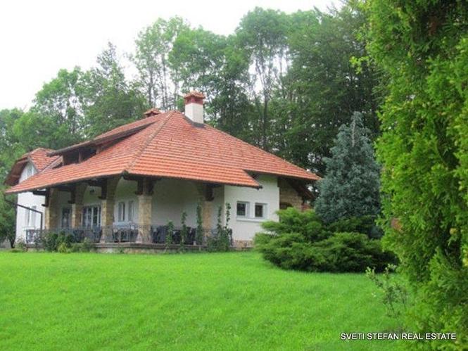 Plac 1470m2 u Zlatibor