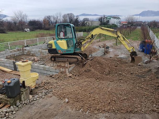 Yanmar B37v