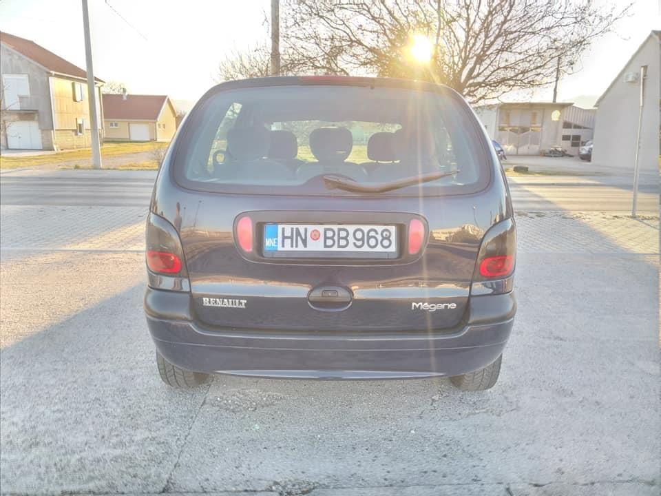 Renault-megane-scenic