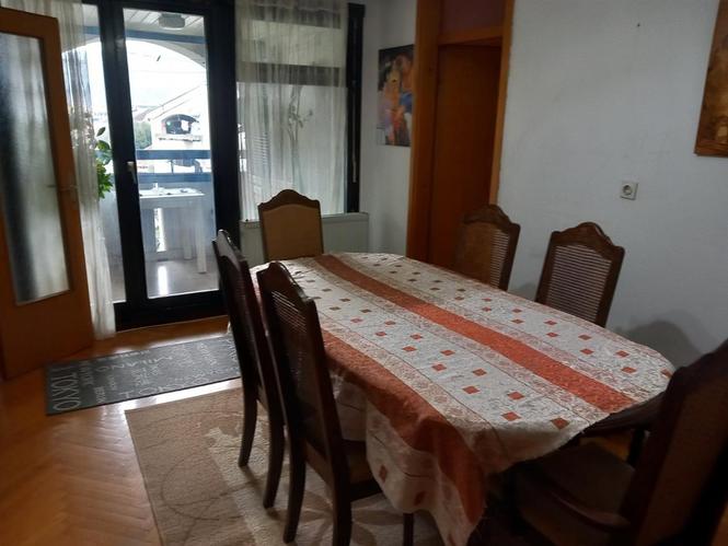 Izdajem stan u Tivtu 