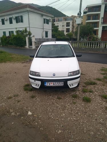 Fiat punto 19jtd.    2002god