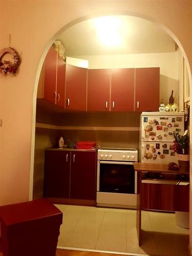 PRODAJA, JEDNOSOBAN RENOVIRAN NA ZABJELU 