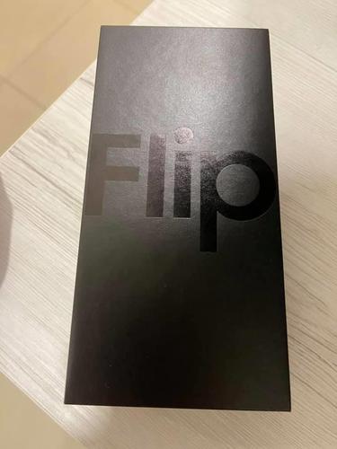 Z Flip NOVI 2 god garancija