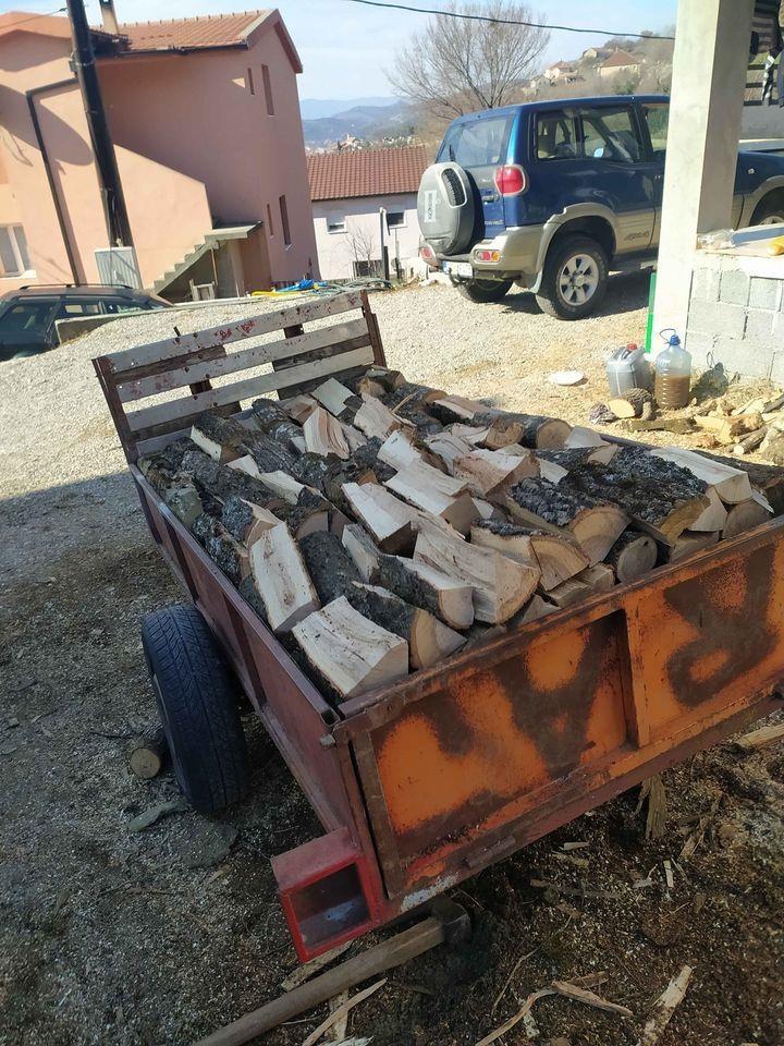 Prodajem-