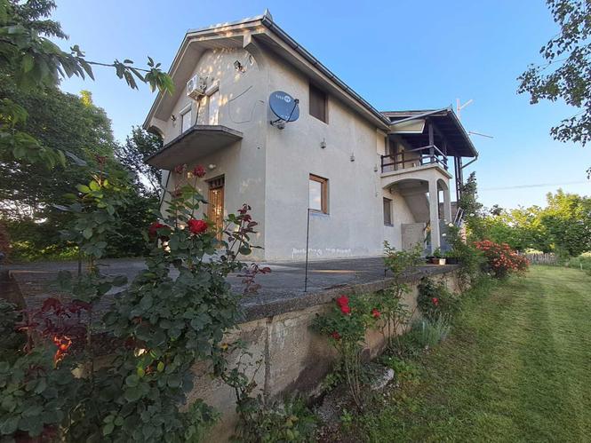 Vikendica na Fruškoj gori, 156m2