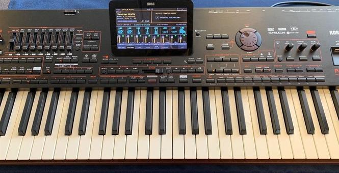 Korg Pa4x 76 Keyboard + Warranty + Software on USB + LATEST 