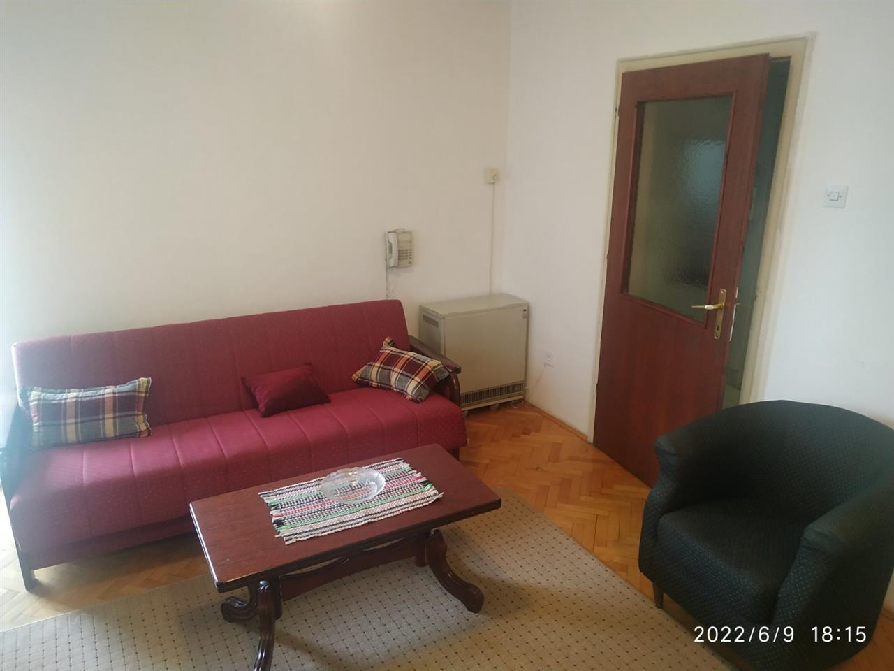 Izdavanje-jednosoban-stan-Preko-Morače