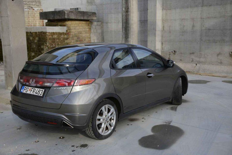 Honda-Civic-2-2-CDTI