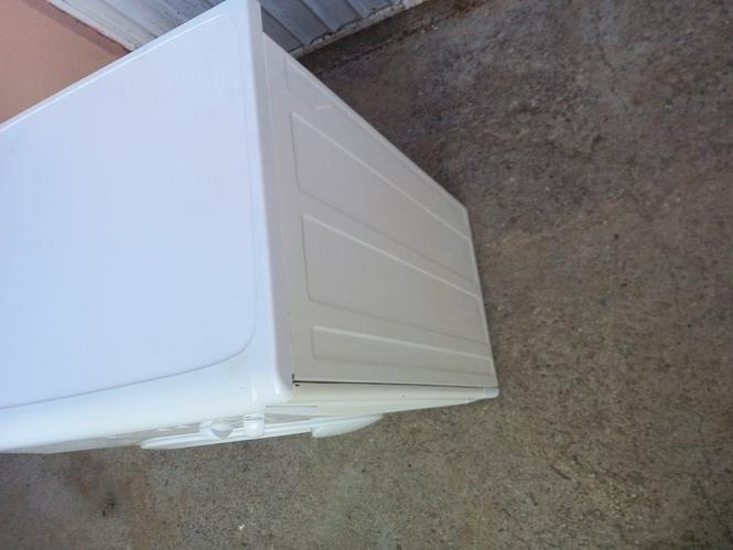Prodaje se indesit ves masina 069/747-675 viber