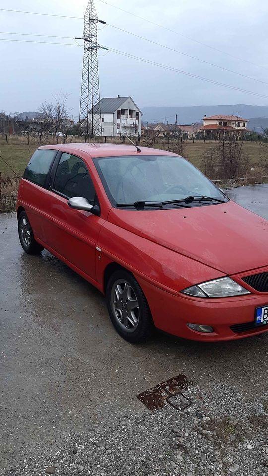 Lancia-y-1-2-2001g