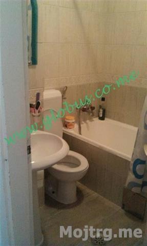 DVOSOBAN STAN 62M2 PREKO MORACE