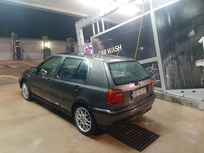 GOLF 3 1.6 BEZIN PLIN
