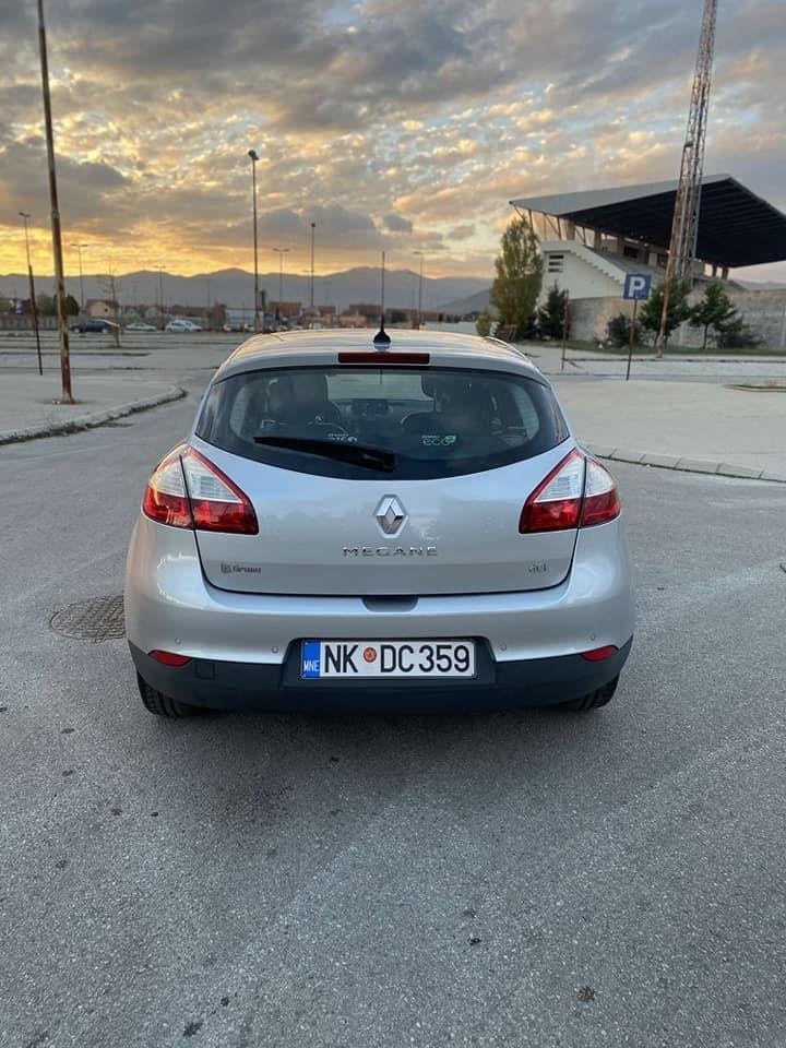 Renault-Megane-1-5-dci