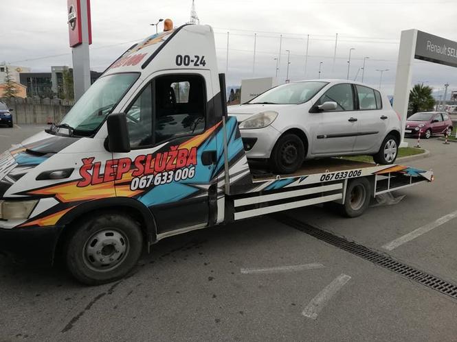 Auto slepa