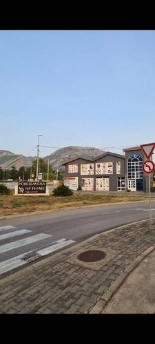 Izdajem lokal