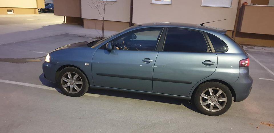 Seat-Ibiza