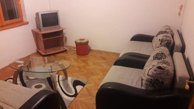  Jednosoban stan 60 m2, Preko Morace..